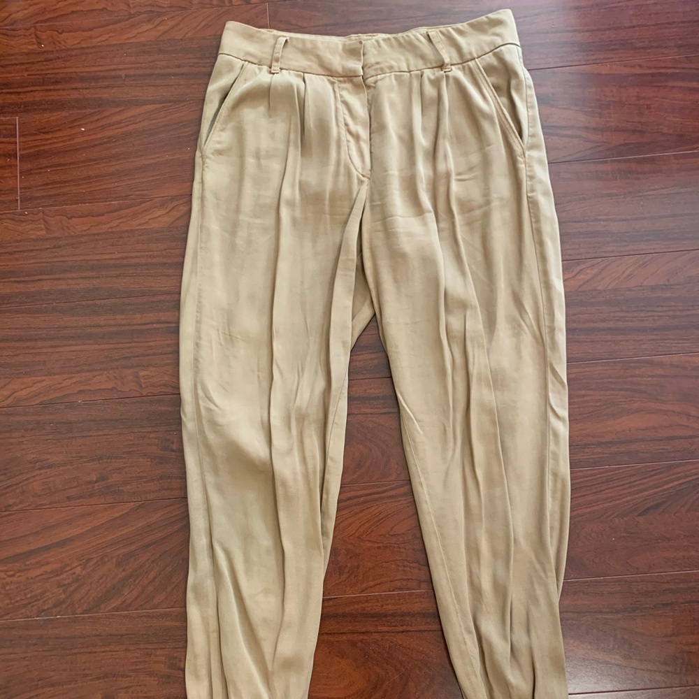 Aritzia Pant - Picture 3 of 4